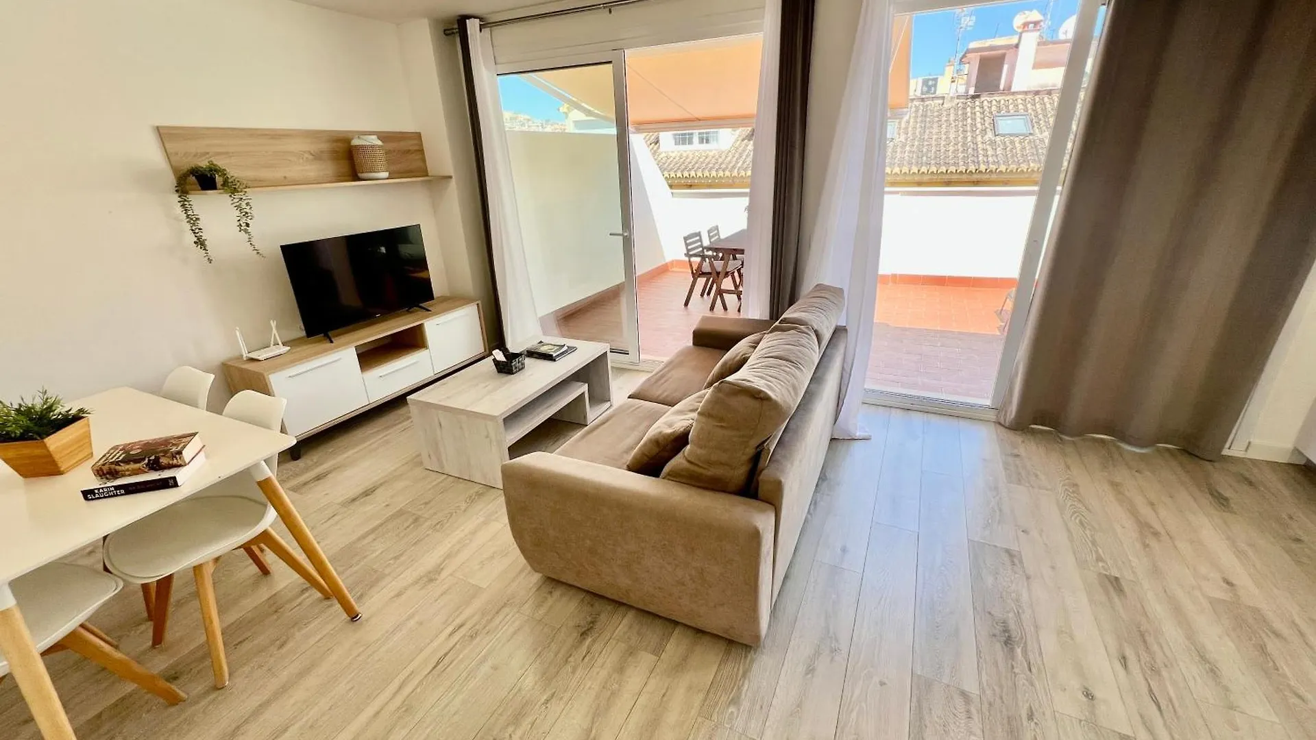 Apartamentos Rincon Del Mar Torre Del Mar